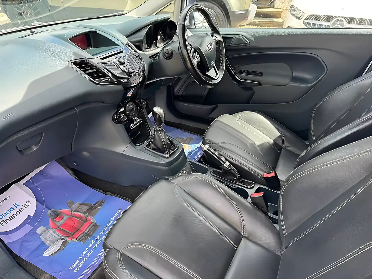 Used 2012 Ford Fiesta Metal White - Interior and Exterior details 7