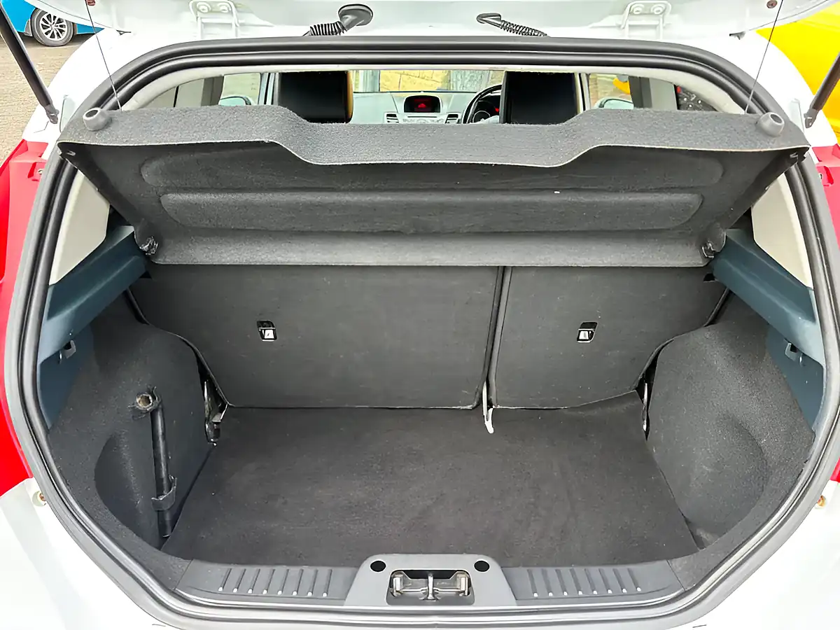 Used 2012 Ford Fiesta Metal White - Interior and Exterior details 13
