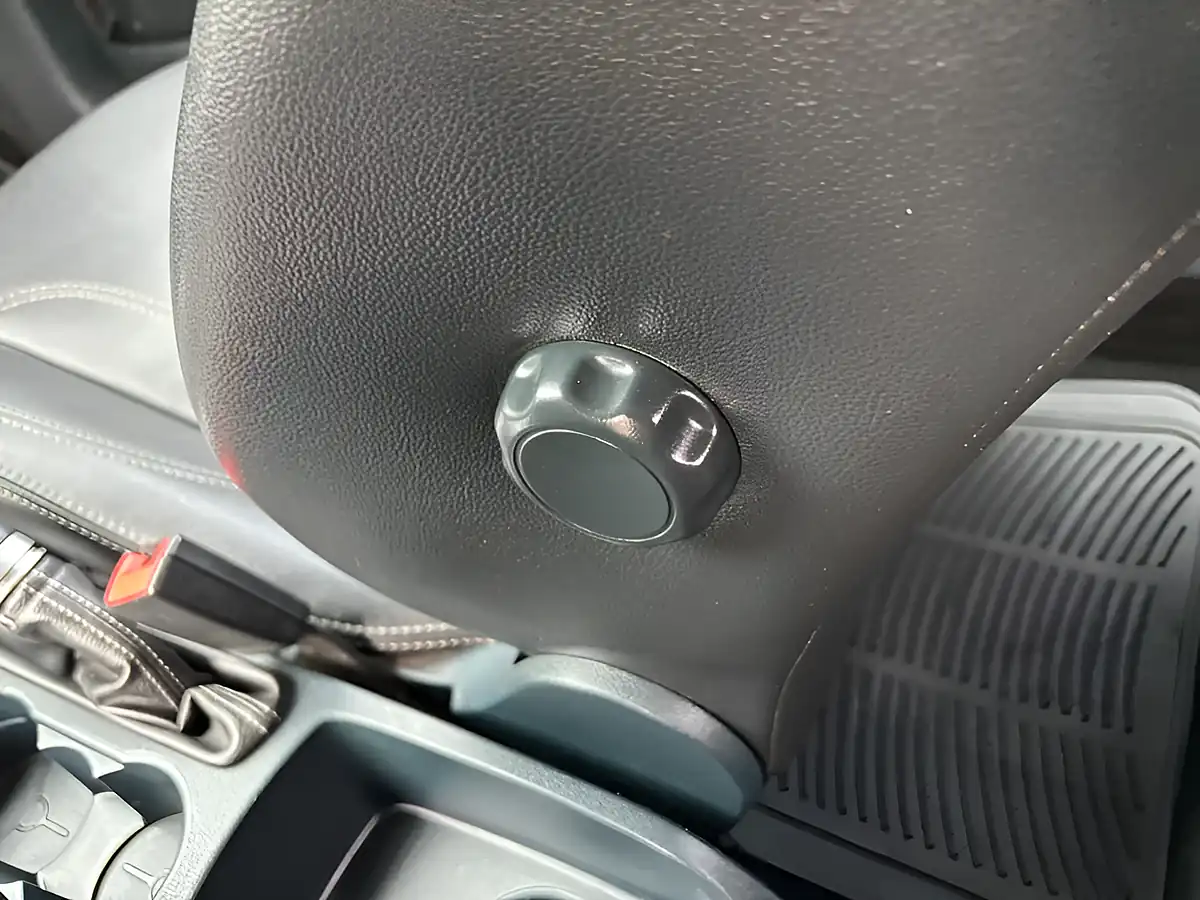 Used 2012 Ford Fiesta Metal White - Interior and Exterior details 16