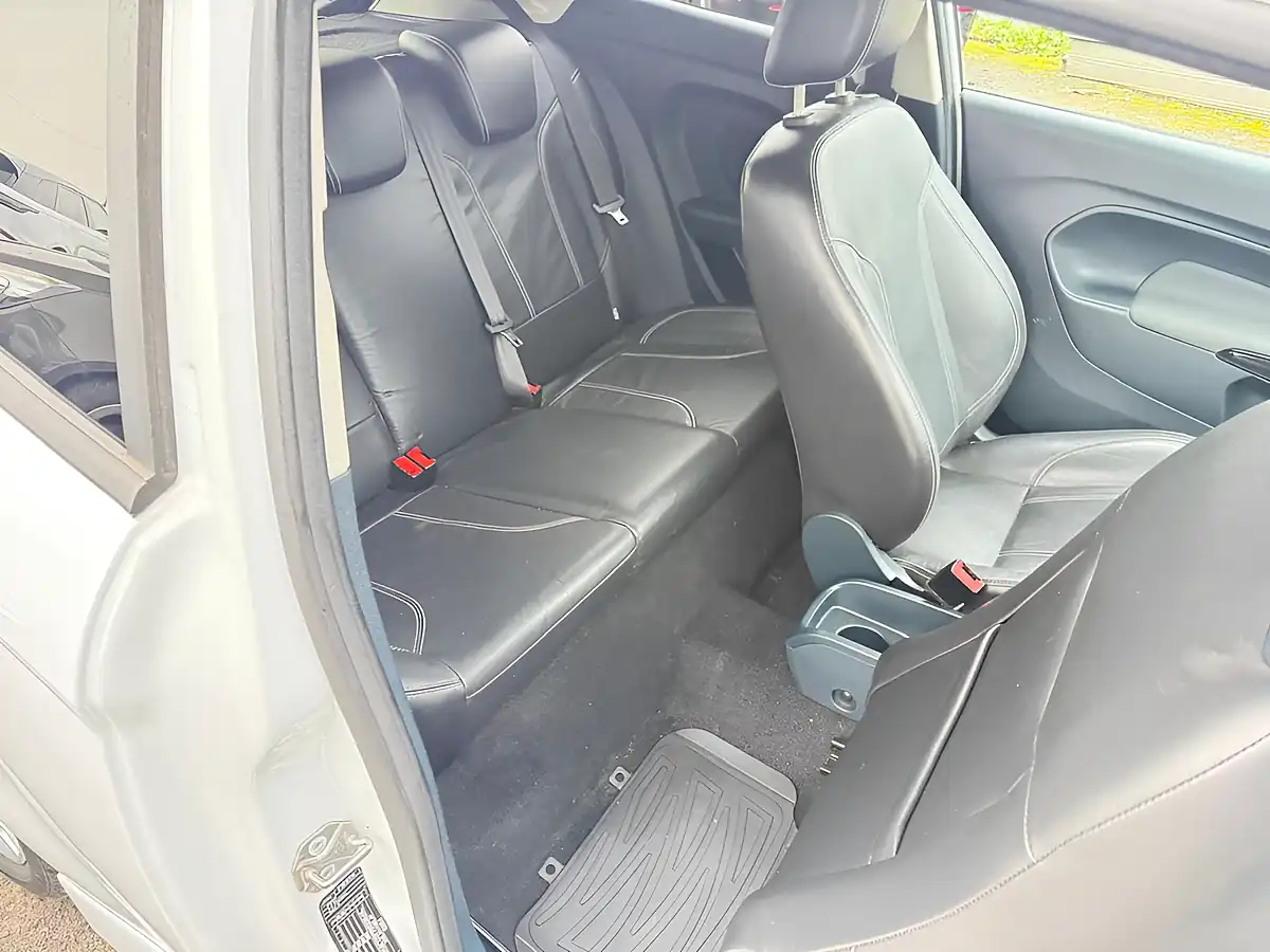 Used 2012 Ford Fiesta Metal White - Interior and Exterior details 17