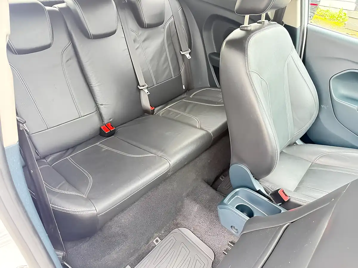 Used 2012 Ford Fiesta Metal White - Interior and Exterior details 18