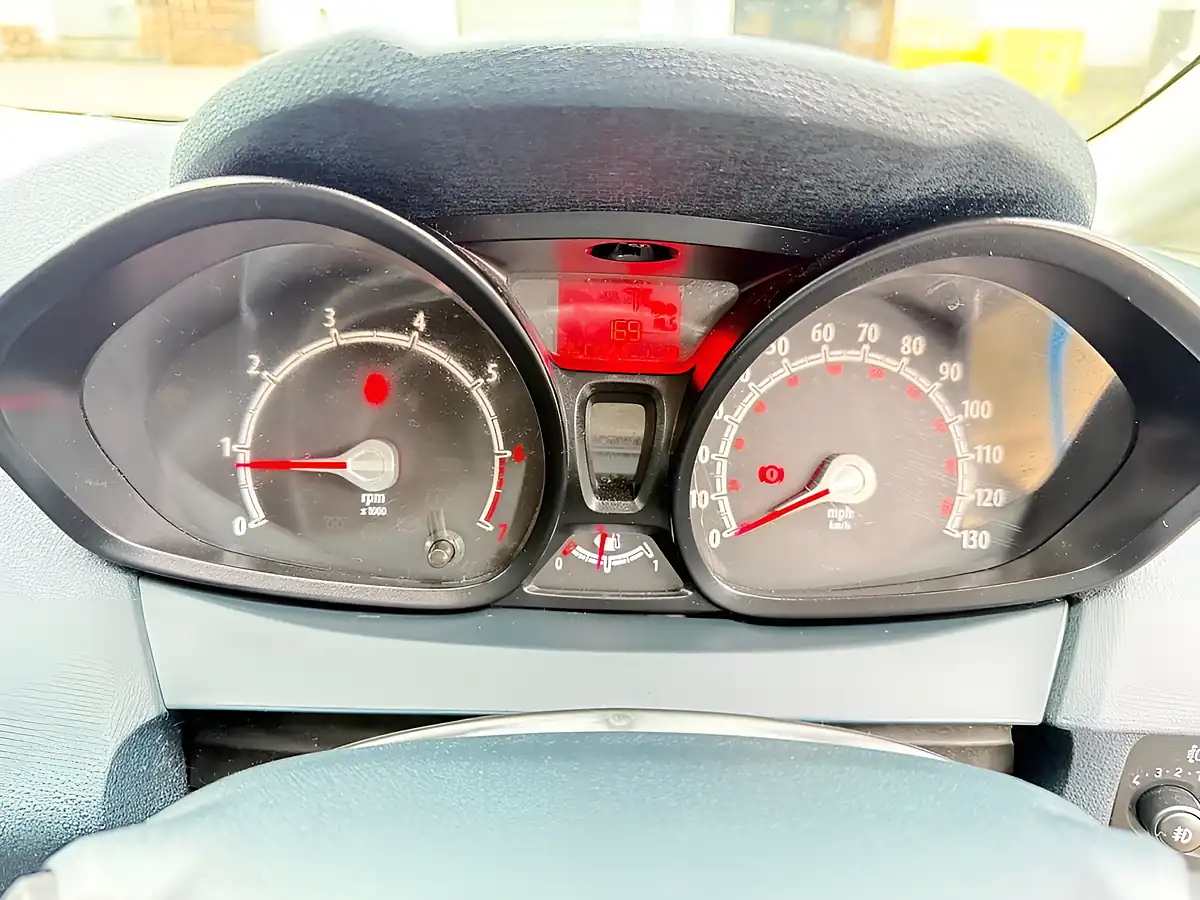 Used 2012 Ford Fiesta Metal White - Interior and Exterior details 7