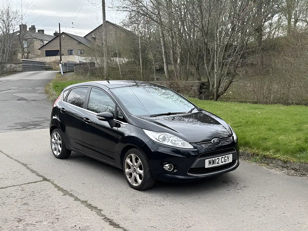 Used 2012 Ford Fiesta Titanium Black - Front View