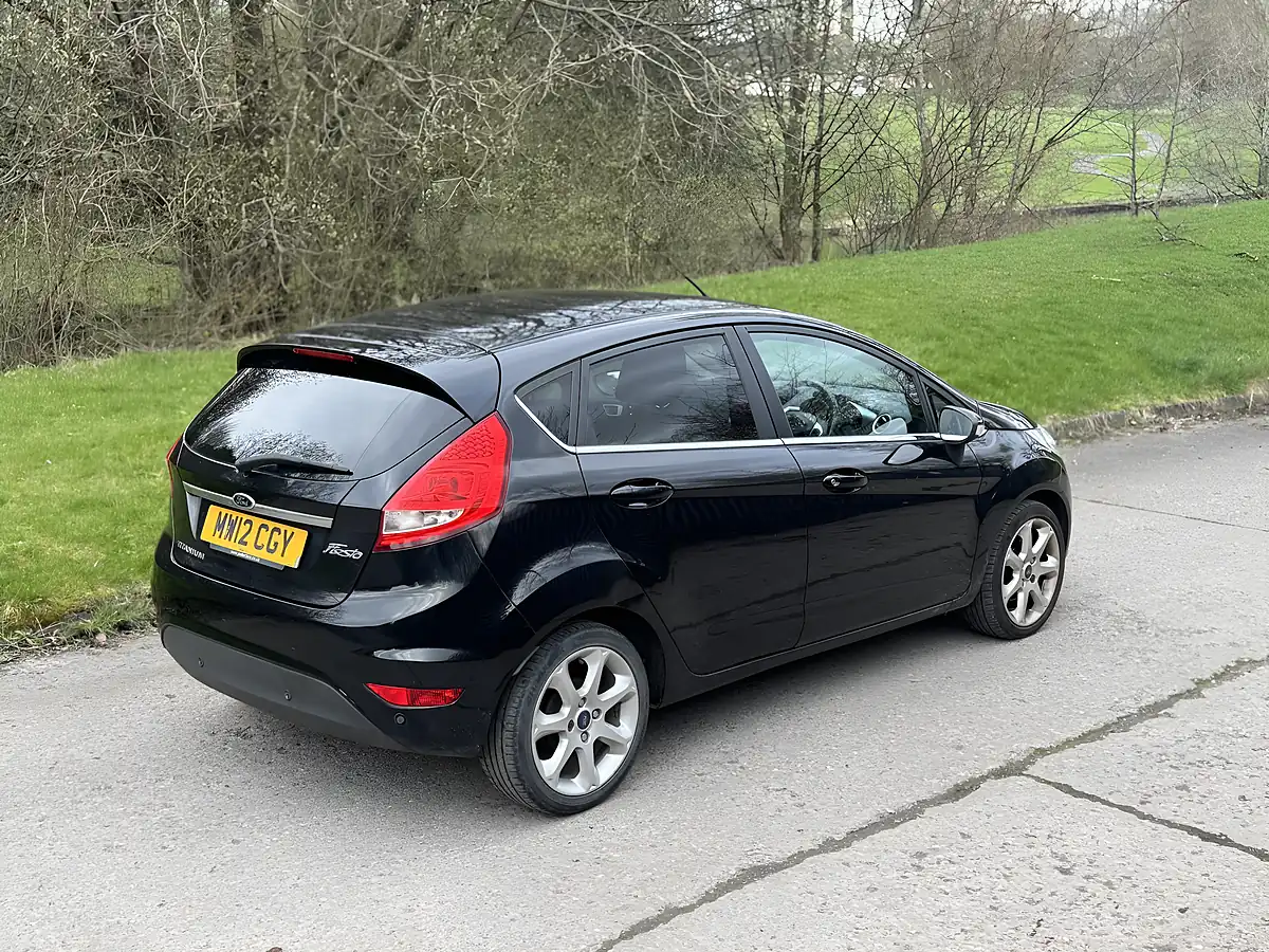 Used 2012 Ford Fiesta Titanium Black - Interior and Exterior details 10