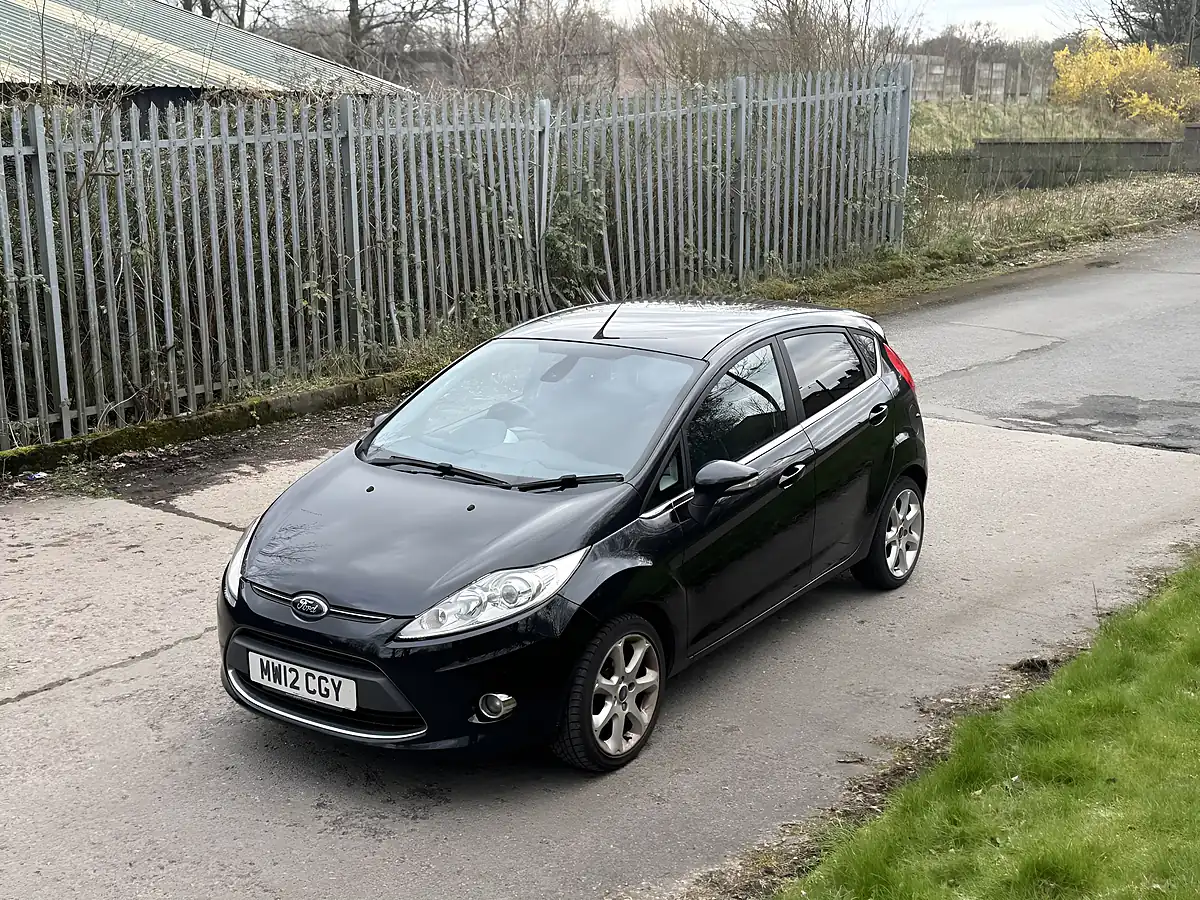 Used 2012 Ford Fiesta Titanium Black - Interior and Exterior details 2