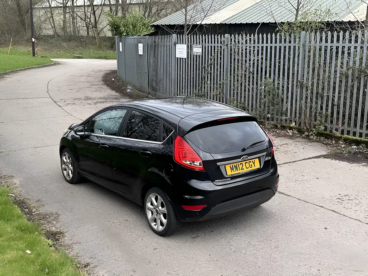 Used 2012 Ford Fiesta Titanium Black - Interior and Exterior details 6