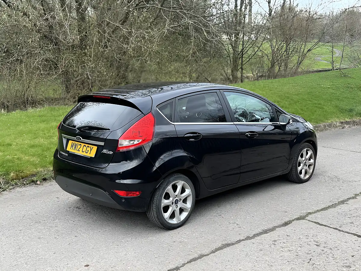 Used 2012 Ford Fiesta Titanium Black - Interior and Exterior details 9