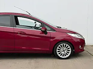 Used 2012 Ford Fiesta Titanium Red - Interior and Exterior details 7