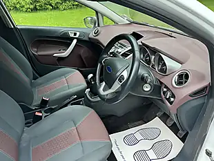 Used 2012 Ford Fiesta Titanium White - Interior and Exterior details 14