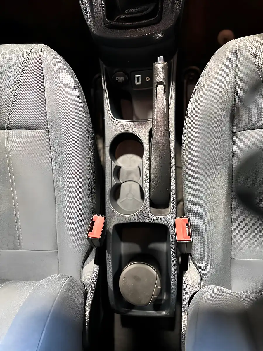 Used 2012 Ford Fiesta Titanium White - Interior and Exterior details 15