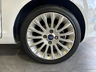 Used 2012 Ford Fiesta Titanium White - Interior and Exterior details 18