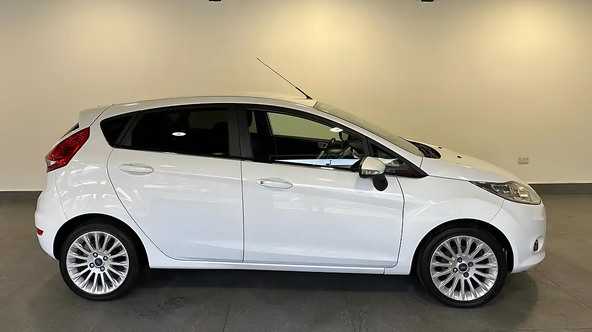 Used 2012 Ford Fiesta Titanium White - Interior and Exterior details 2