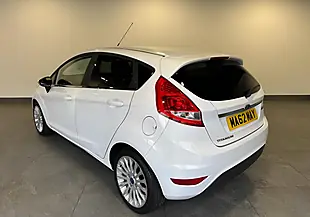 Used 2012 Ford Fiesta Titanium White - Interior and Exterior details 5