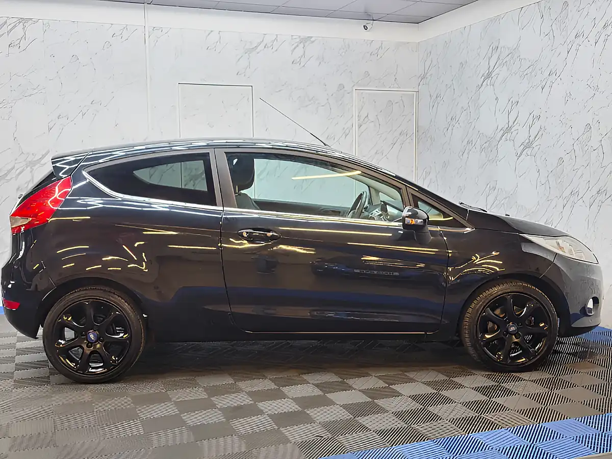 Used 2012 Ford Fiesta Zetec Black - Interior and Exterior details 10