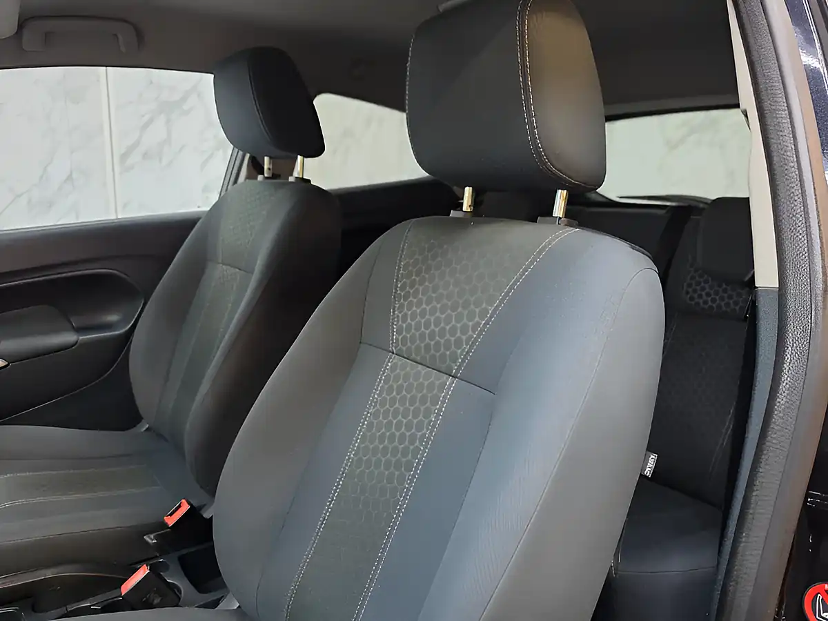 Used 2012 Ford Fiesta Zetec Black - Interior and Exterior details 12