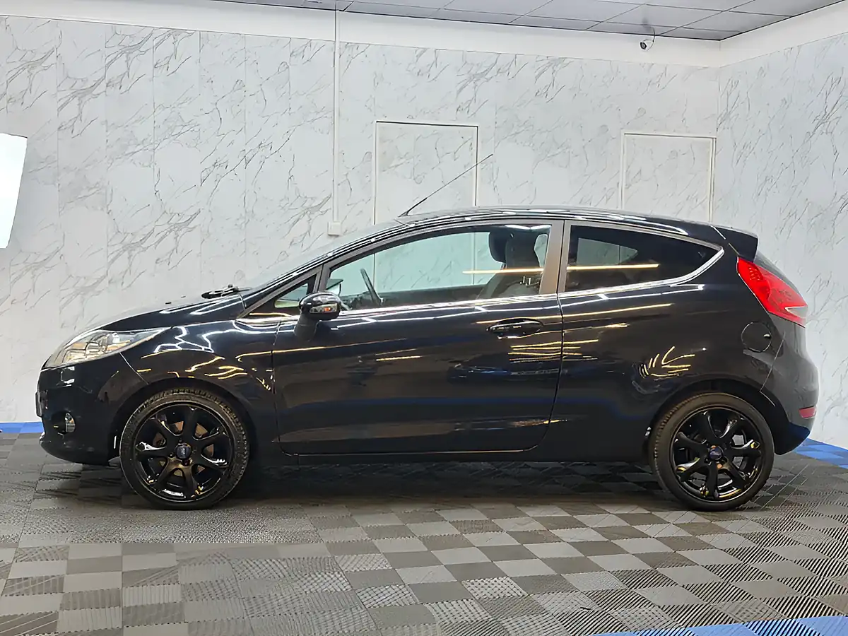 Used 2012 Ford Fiesta Zetec Black - Interior and Exterior details 8