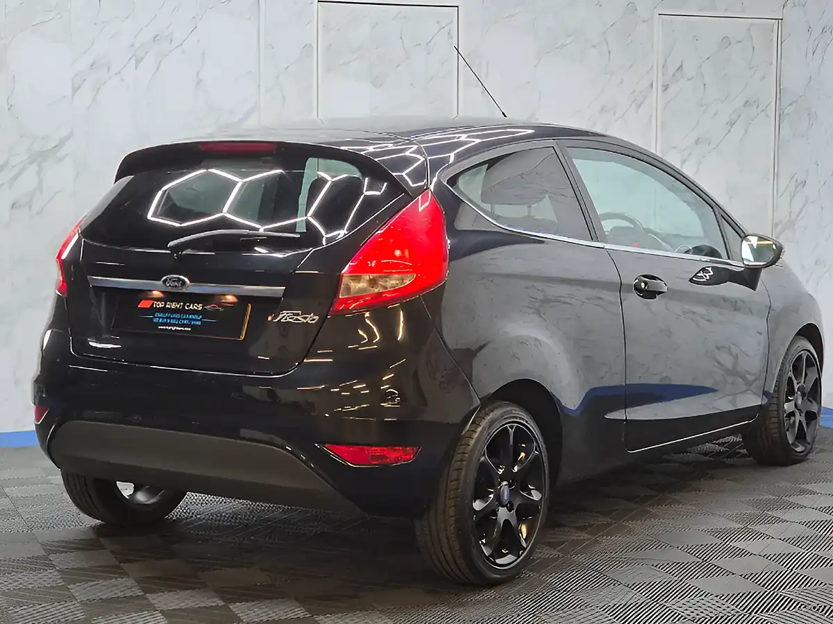 Used 2012 Ford Fiesta Zetec Black - Interior and Exterior details 9