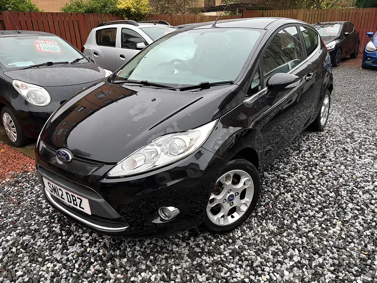 Used 2012 Ford Fiesta Zetec Black - Interior and Exterior details 10