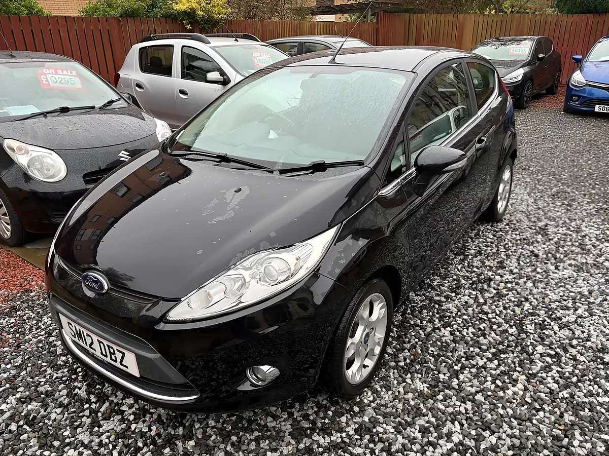 Used 2012 Ford Fiesta Zetec Black - Interior and Exterior details 11