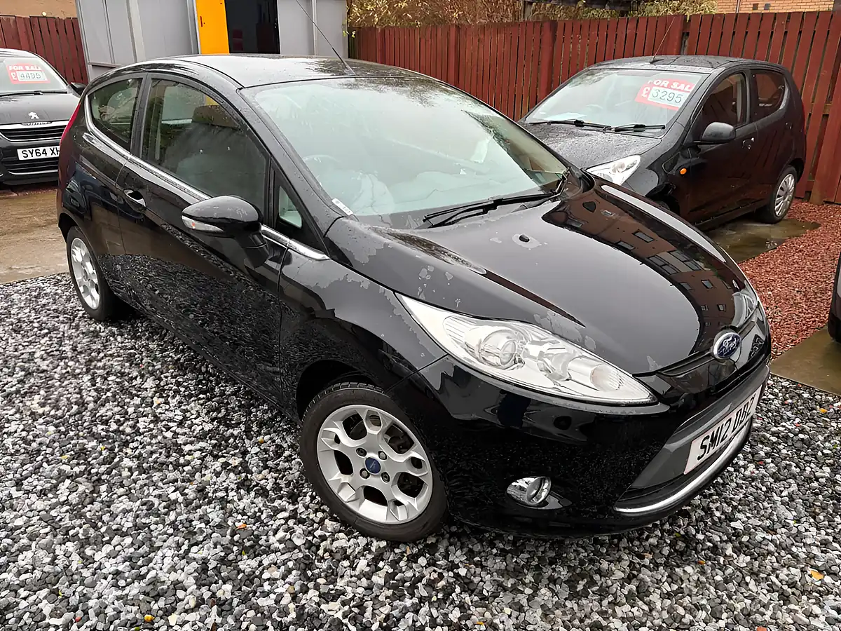Used 2012 Ford Fiesta Zetec Black - Interior and Exterior details 6