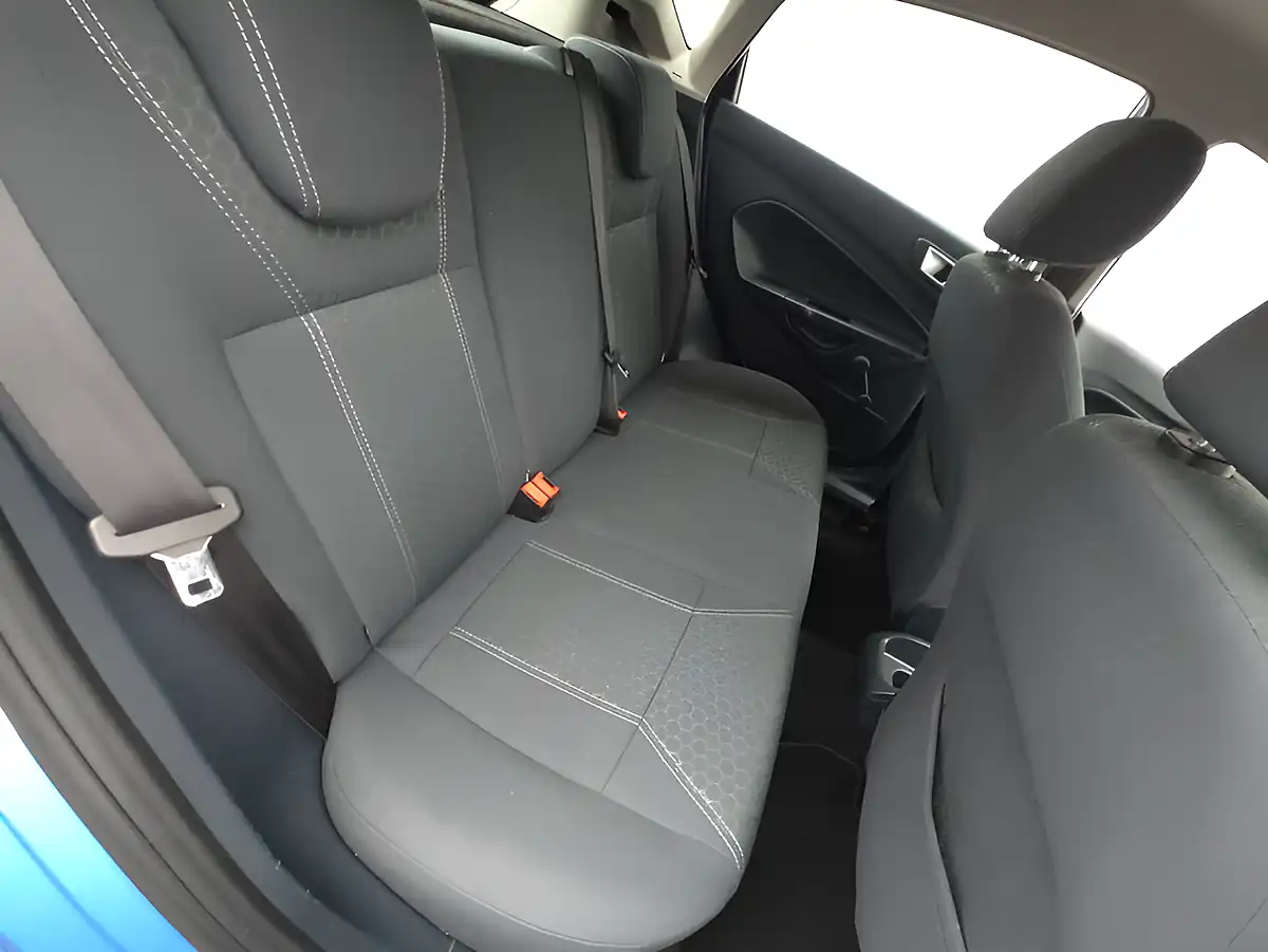 Used 2012 Ford Fiesta Zetec Blue - Interior and Exterior details 12