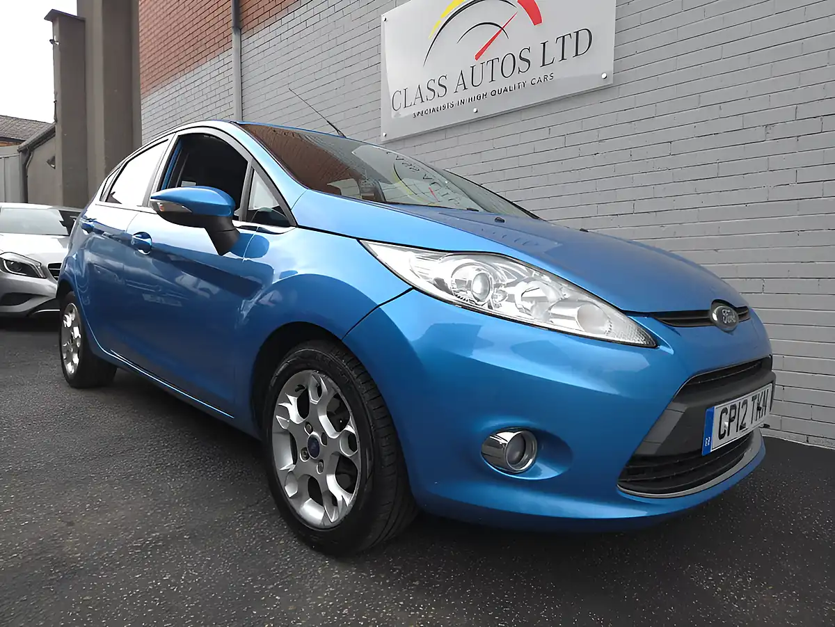 Used 2012 Ford Fiesta Zetec Blue - Interior and Exterior details 5