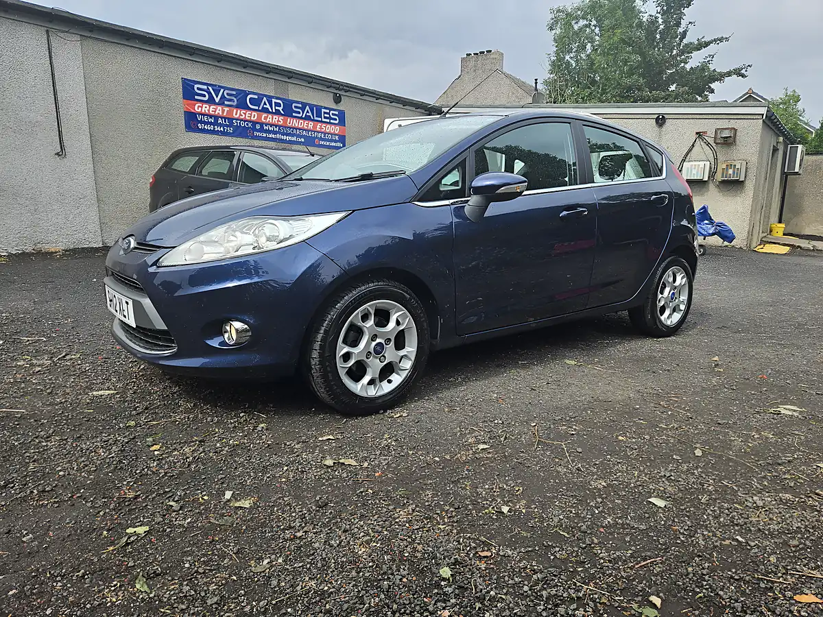 Used 2012 Ford Fiesta Zetec Blue - Interior and Exterior details 19