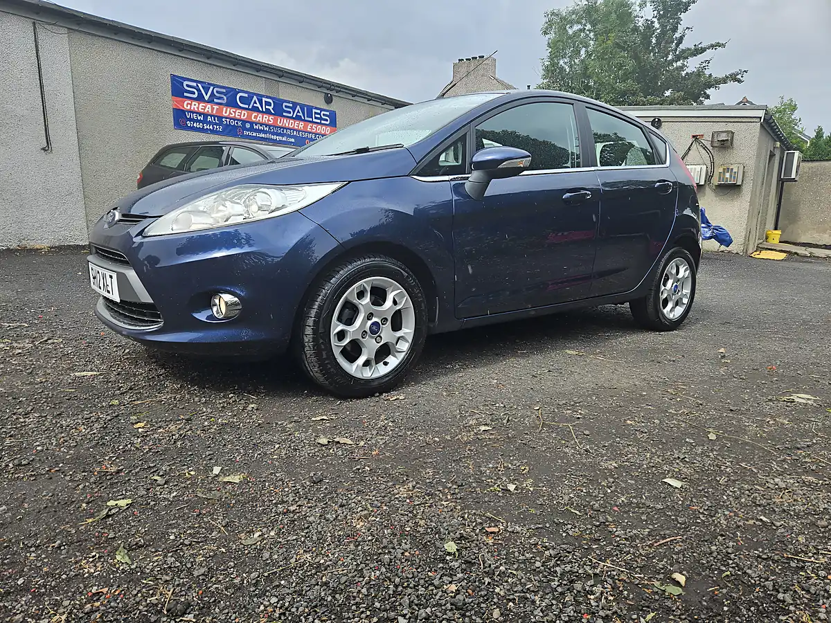 Used 2012 Ford Fiesta Zetec Blue - Interior and Exterior details 20