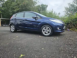 Used 2012 Ford Fiesta Zetec Blue - Interior and Exterior details 3