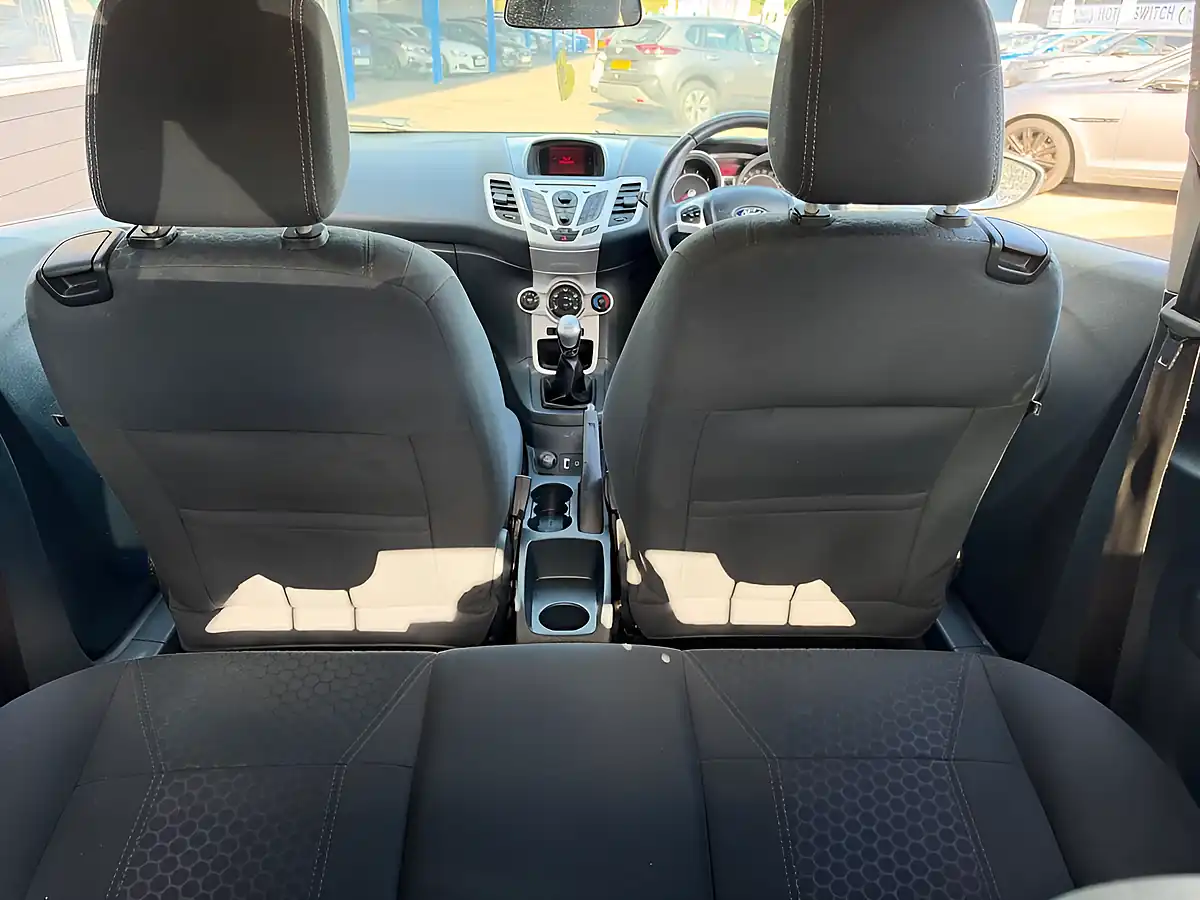Used 2012 Ford Fiesta Zetec Blue - Interior and Exterior details 19