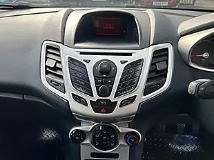 Used 2012 Ford Fiesta Zetec Blue - Interior and Exterior details 14