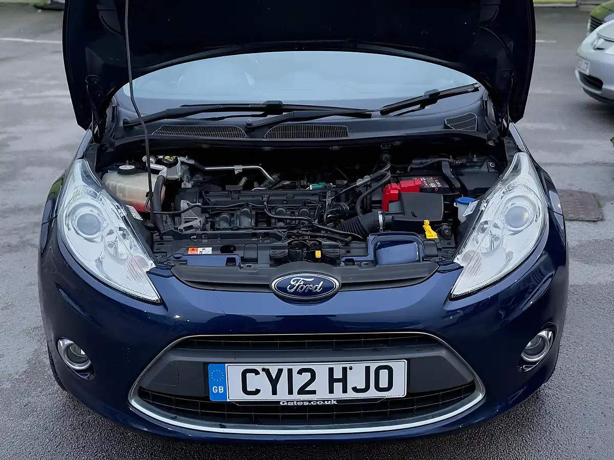 Used 2012 Ford Fiesta Zetec Blue - Interior and Exterior details 9