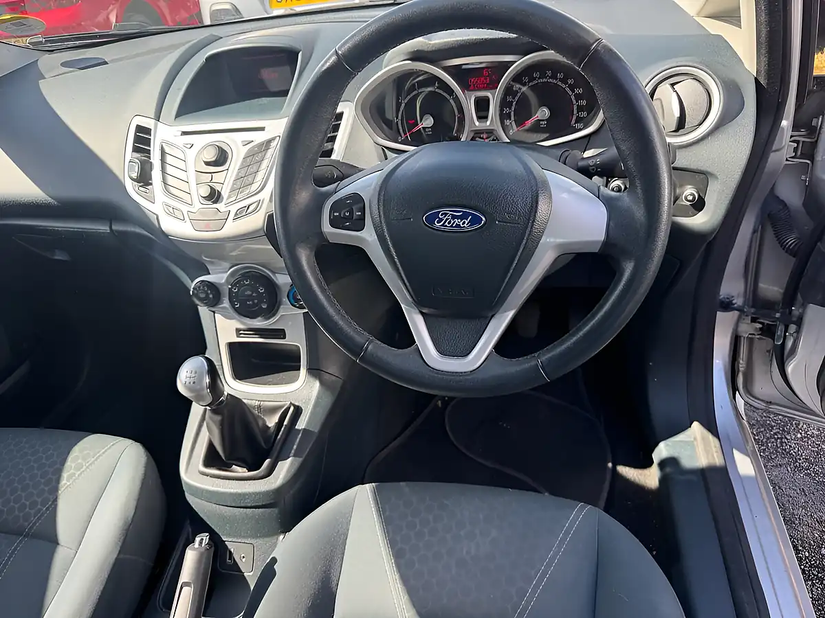 Used 2012 Ford Fiesta Zetec Edition Silver - Interior and Exterior details 6