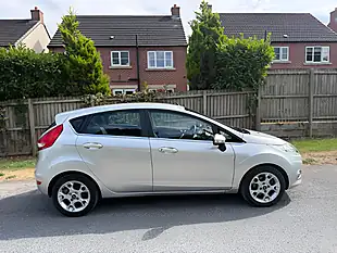 Used 2012 Ford Fiesta Zetec Moondust Silver - Interior and Exterior details 4
