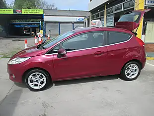 Used 2012 Ford Fiesta Zetec Red - Interior and Exterior details 3