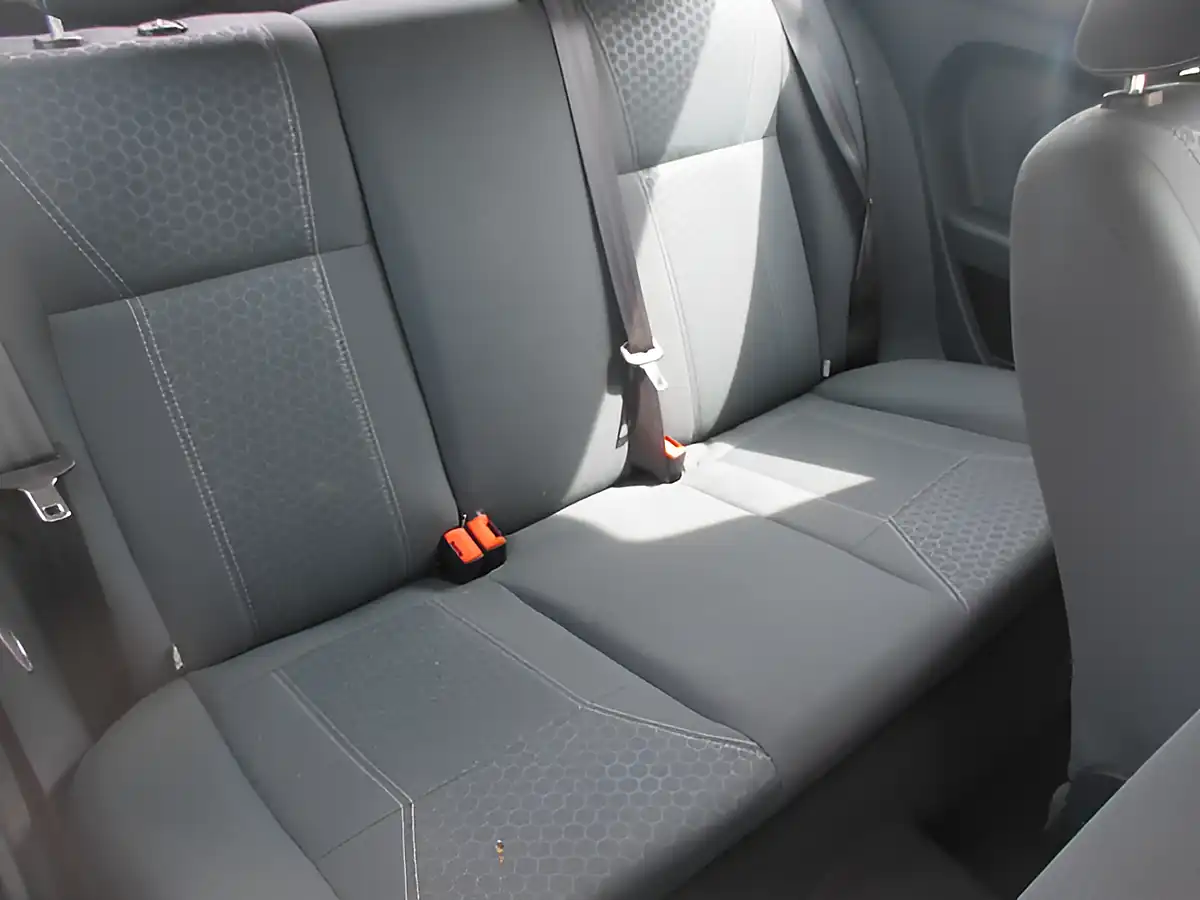 Used 2012 Ford Fiesta Zetec Red - Interior and Exterior details 8