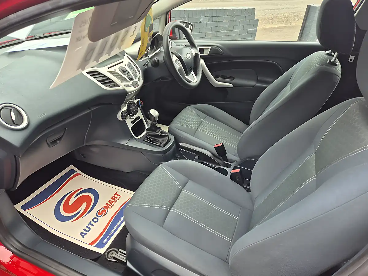 Used 2012 Ford Fiesta Zetec Red - Interior and Exterior details 12