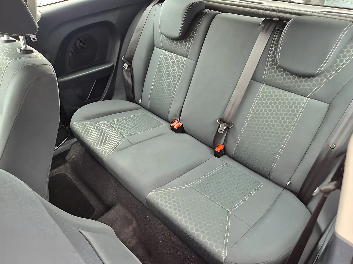 Used 2012 Ford Fiesta Zetec Red - Interior and Exterior details 15