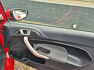 Used 2012 Ford Fiesta Zetec Red - Interior and Exterior details 17