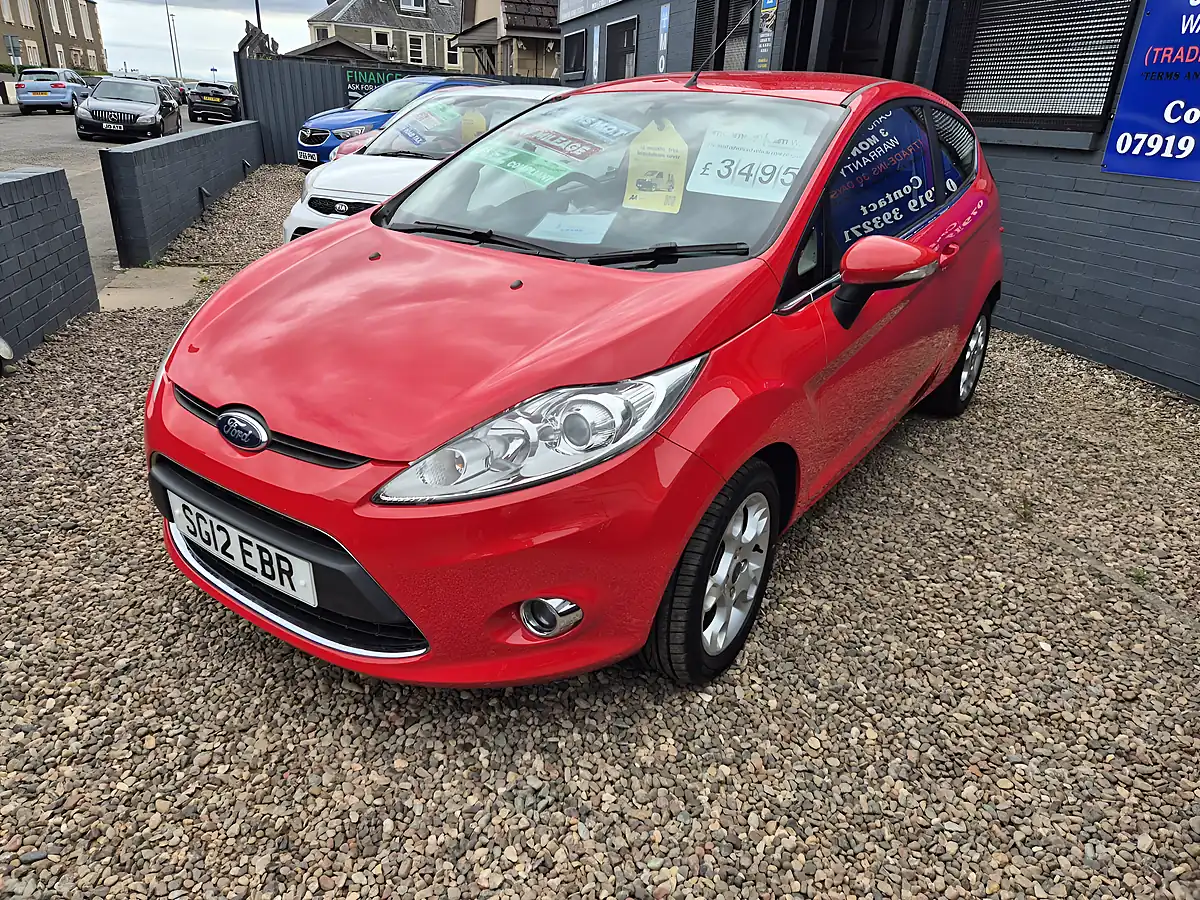 Used 2012 Ford Fiesta Zetec Red - Interior and Exterior details 4
