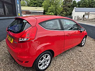 Used 2012 Ford Fiesta Zetec Red - Interior and Exterior details 6