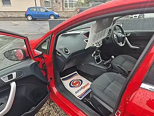 Used 2012 Ford Fiesta Zetec Red - Interior and Exterior details 12