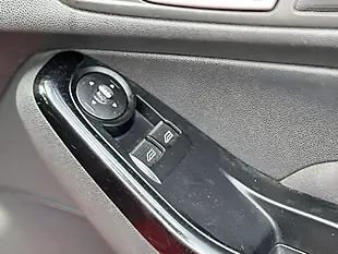 Used 2012 Ford Fiesta Zetec Red - Interior and Exterior details 11