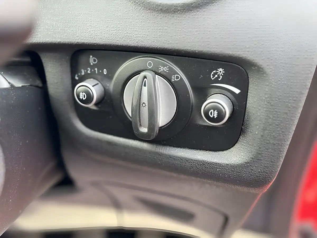 Used 2012 Ford Fiesta Zetec Red - Interior and Exterior details 12