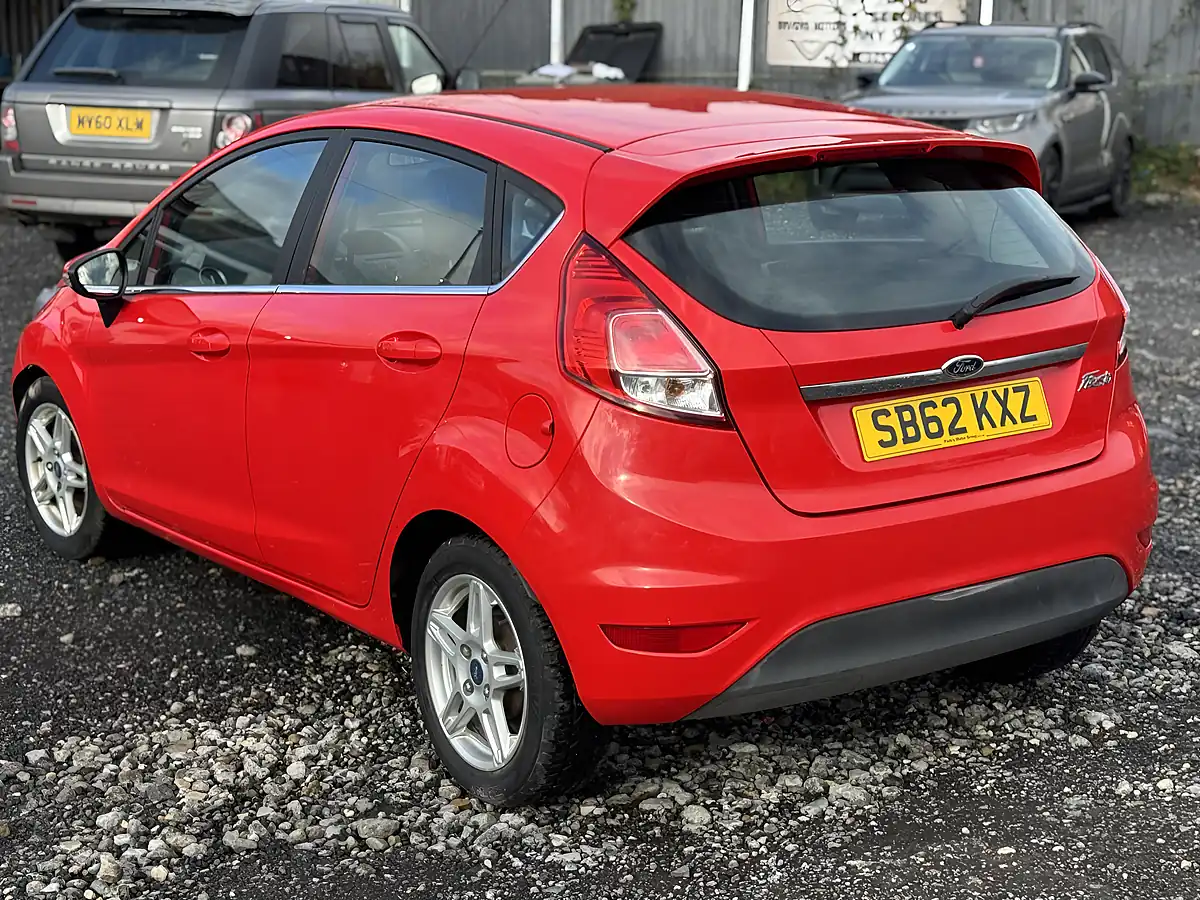 Used 2012 Ford Fiesta Zetec Red - Interior and Exterior details 5