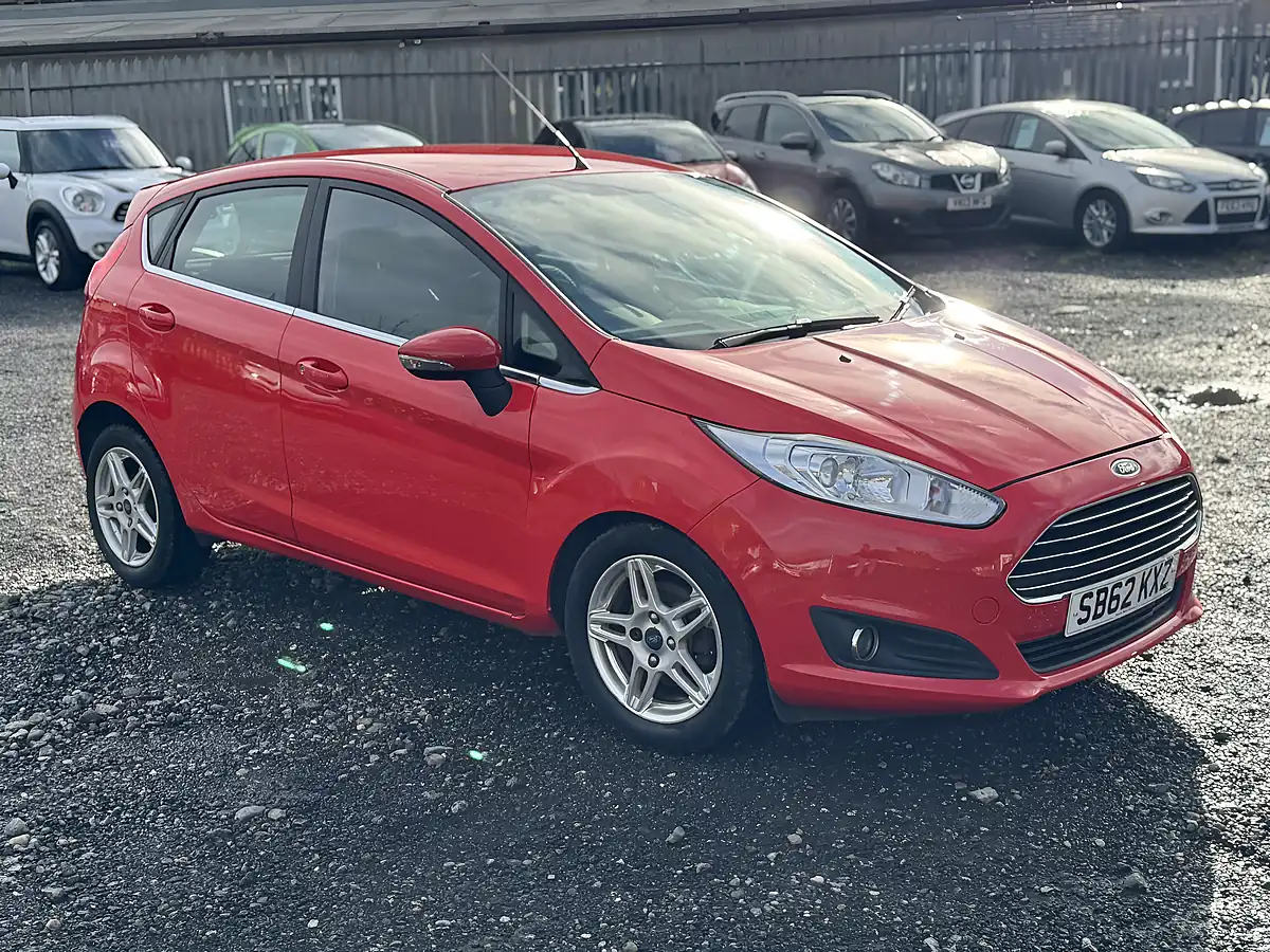Used 2012 Ford Fiesta Zetec Red - Interior and Exterior details 9