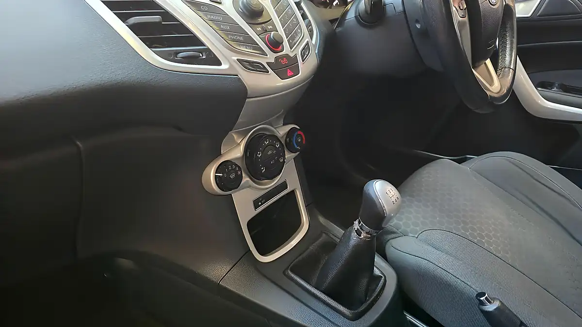 Used 2012 Ford Fiesta Zetec S Black - Interior and Exterior details 11