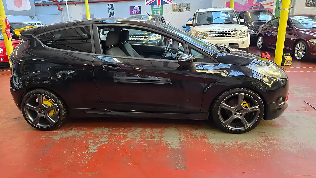 Used 2012 Ford Fiesta Zetec S Black - Interior and Exterior details 14