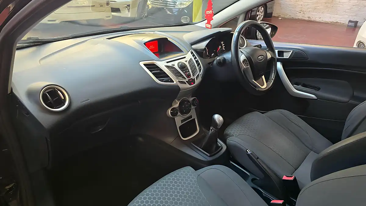 Used 2012 Ford Fiesta Zetec S Black - Interior and Exterior details 5