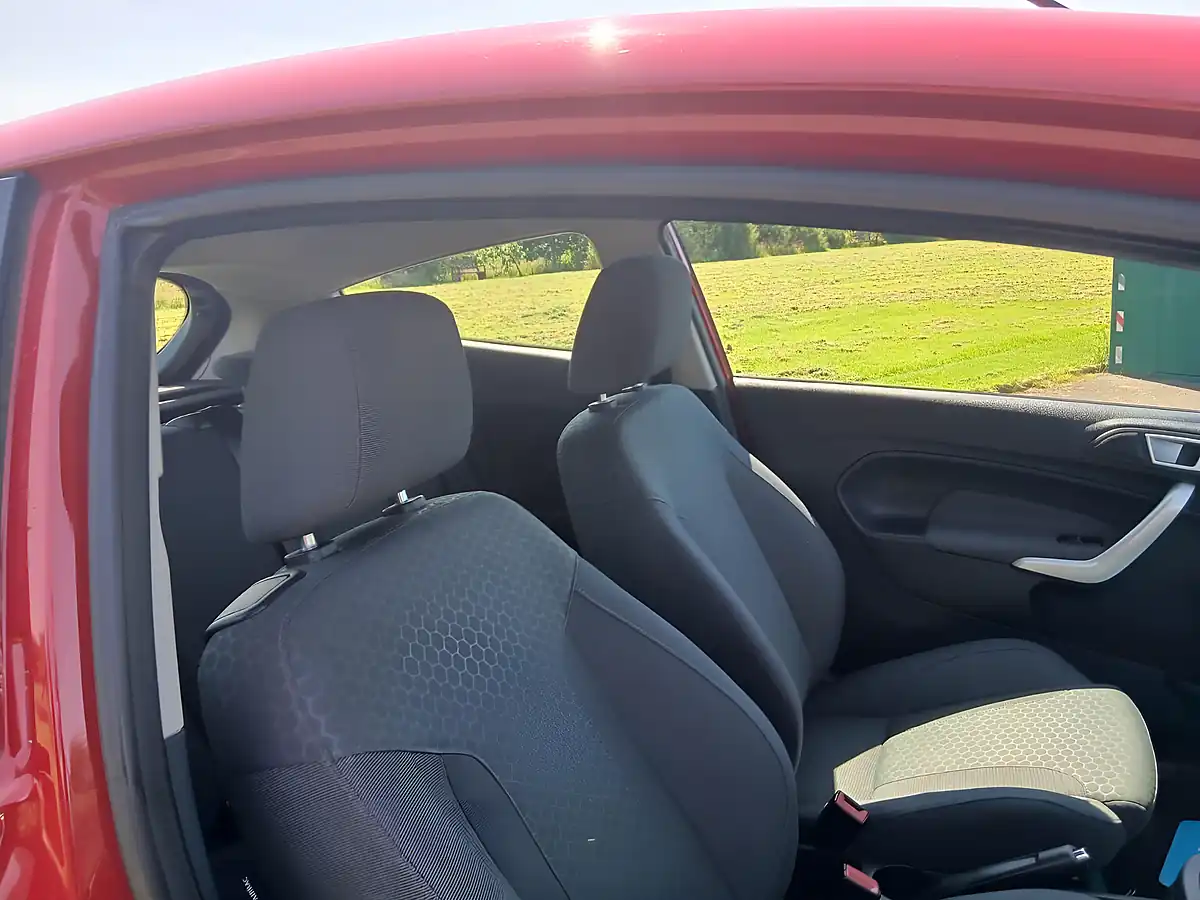 Used 2012 Ford Fiesta Zetec S Red - Interior and Exterior details 13